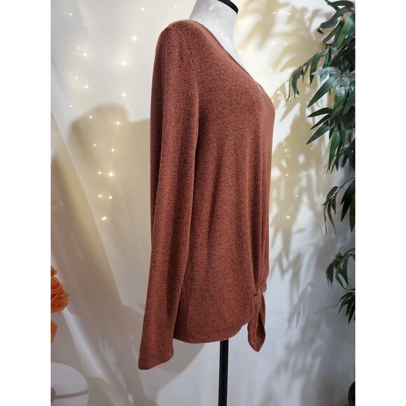 Vine & Love V-Neck Tie Hem Long Sleeve Pullover Sweater Womens Size L Soft Rust - Picture 4 of 7